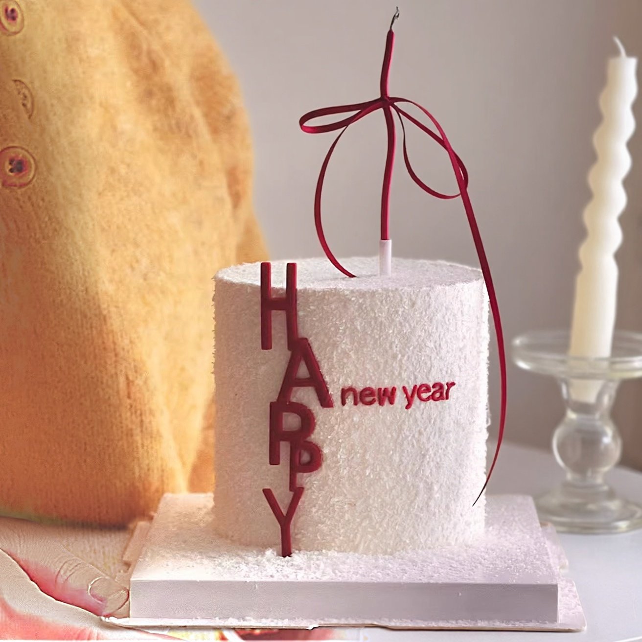 2026跨年元旦毛绒绒简约蛋糕装饰happynewyear插件红色蜡烛丝带,节庆用品/礼品,蛋糕/烘焙装饰用品,淘宝优惠券,粉丝福利购,淘宝优惠卷