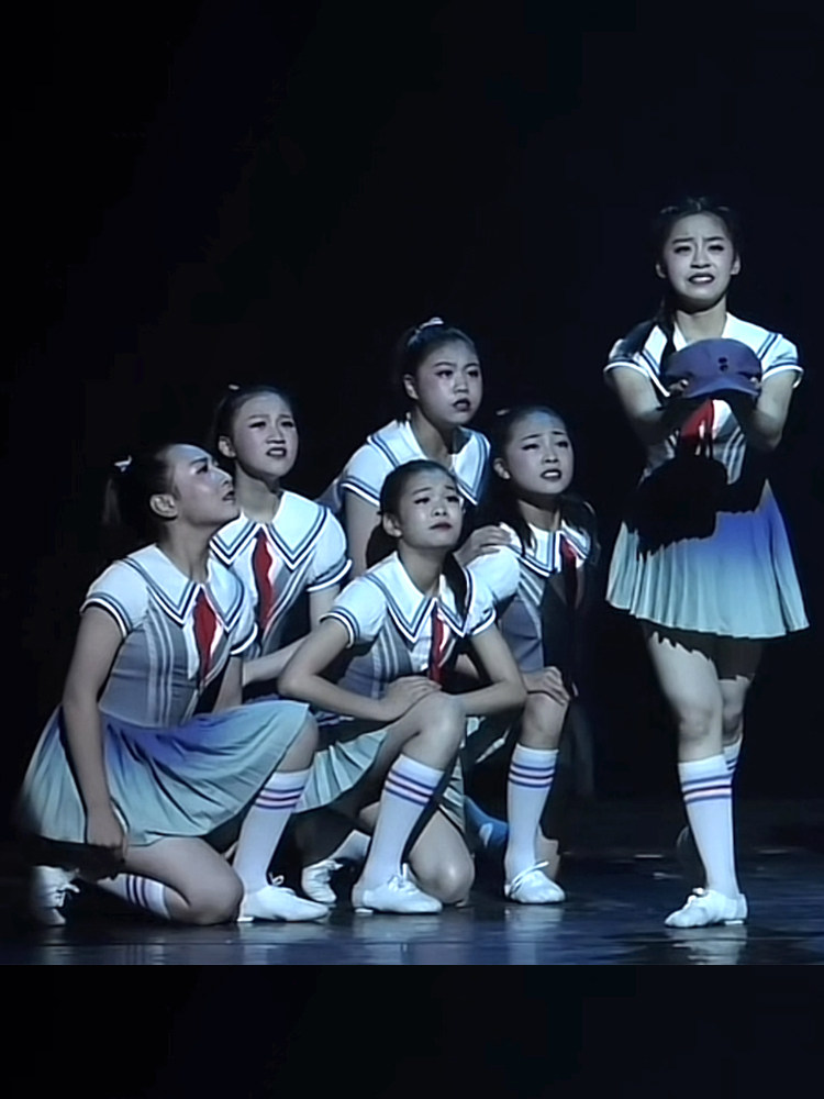 你们告诉我儿童舞蹈服童心向党红色爱国抗日主题红领巾合唱演出服