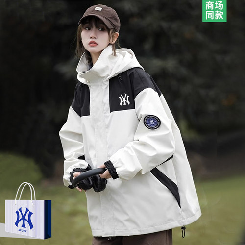 春秋新款潮牌冲锋衣女生外套