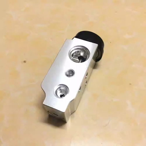 适用现代伊兰特悦动I30途胜i30雅绅特索纳塔领翔御翔空调膨胀阀