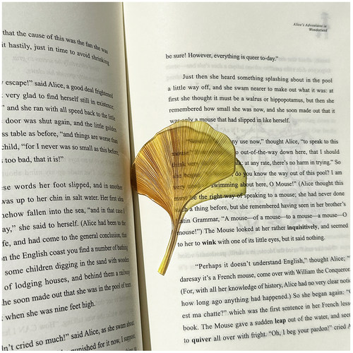 银杏叶亚克力透明书签