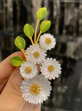 天然珍珠母贝花朵胸针吊坠