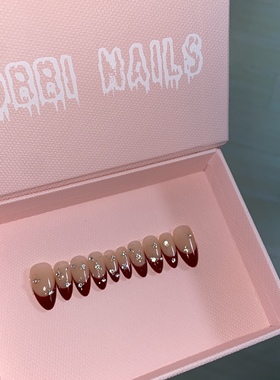 BOBBINAILS新年款手绘红色法式金色星星华子钻可拆卸穿戴甲成品