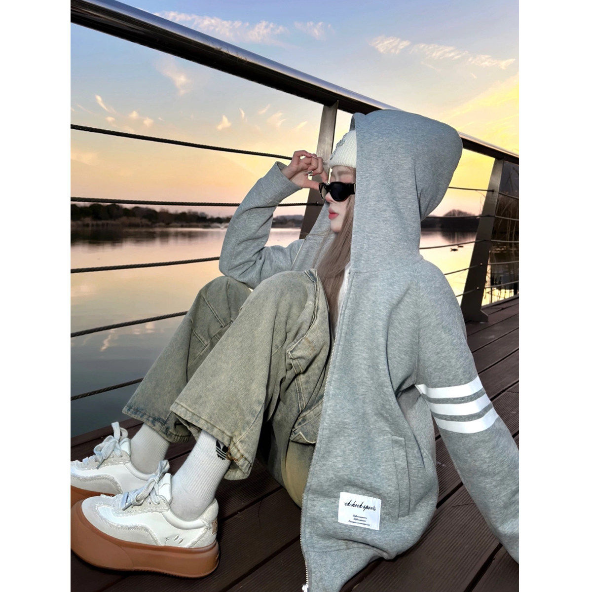 美式复古潮牌条纹连帽开衫卫衣女春秋薄款慵懒风宽松显瘦情侣外套