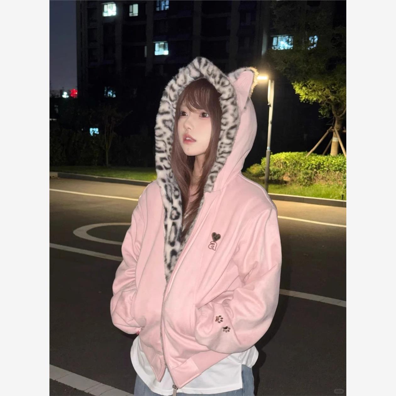 可爱兔耳朵豹纹内里保暖卫衣女