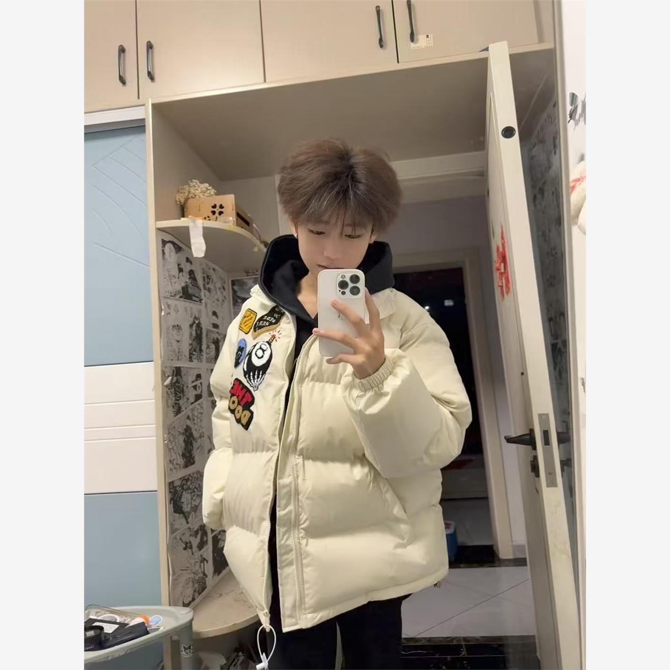 原创勋章字母黑八刺绣棉服