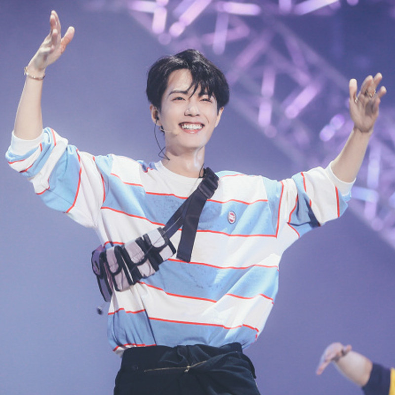 肖战同款条纹卫衣女2019宽松学生春秋薄款ins外套好彩条纹长袖t恤