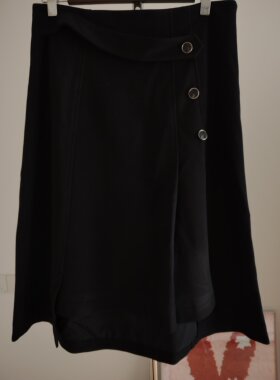 Ahead 诺曼蒂高腰不规则包臀过膝半身裙品牌撤柜24冬A字型裙子