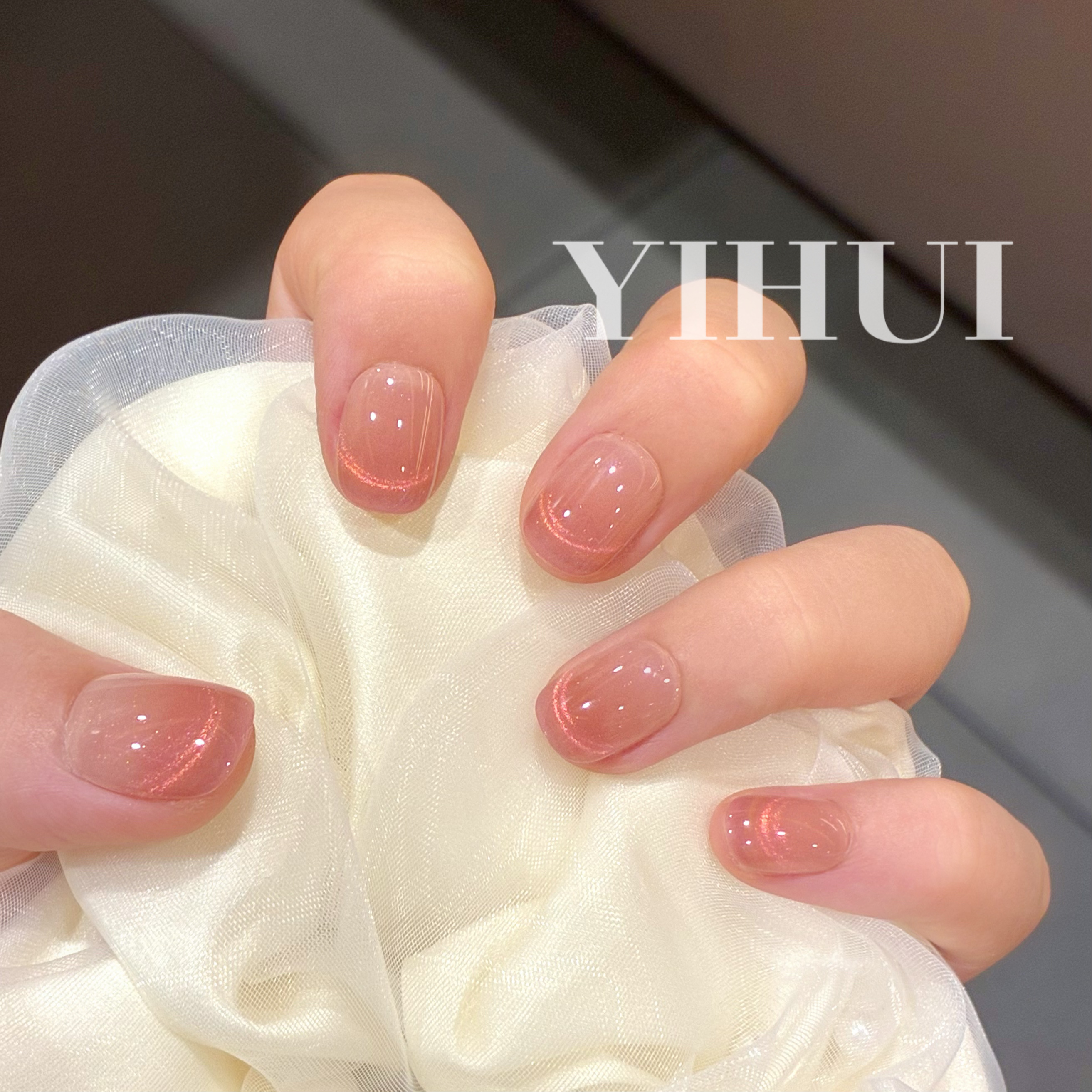 显白微笑猫眼纯手工甲片