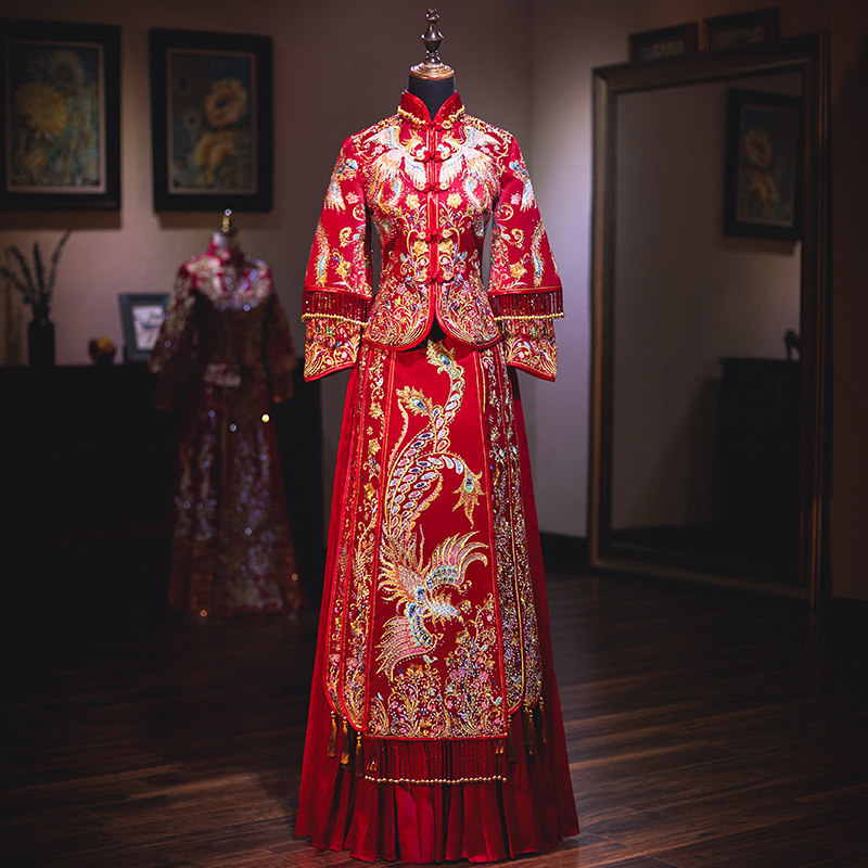 秀禾服新娘2019新款冬季结婚中式婚纱凤冠霞帔禾秀服龙凤褂秀和服在类目 女装/女士精品, 婚纱/旗袍/礼服, 旗袍中 - 来自Buy2taobao.com提供专业的淘宝代购服务