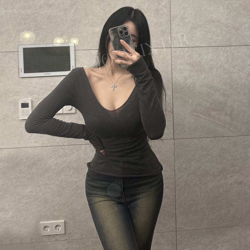 显身材紧身U领低胸微透长袖T恤女