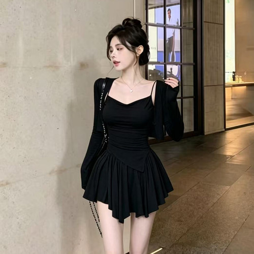 开衫小吊带蓬蓬短裙辣妹三件套女