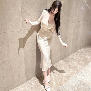 御姐低胸内搭紧身包臀鱼尾长裙子性感吊带连衣裙绝美纯欲套装 女秋