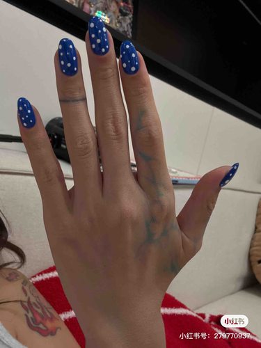 纯手工穿戴甲ins风蓝色波点美甲
