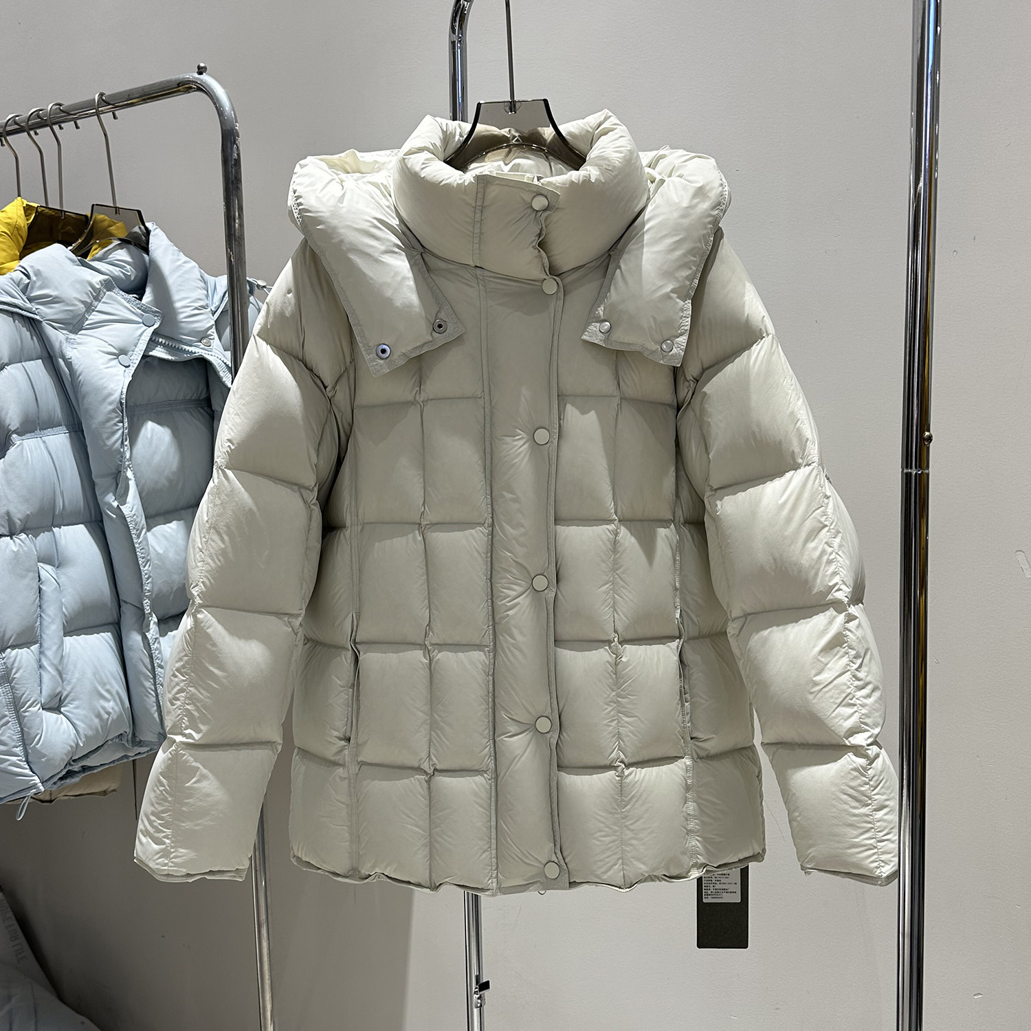 小众设计感方块连帽泡芙羽绒服女短款休闲百搭宽松90白鸭绒外套潮