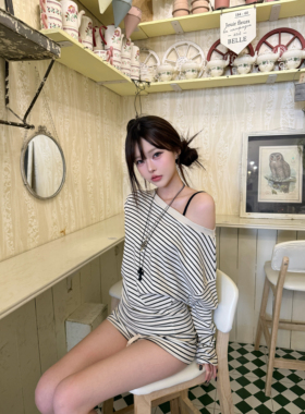 Lovedeath【半熟甜心】美式复古条纹斜肩长袖上衣+短裤休闲套装女