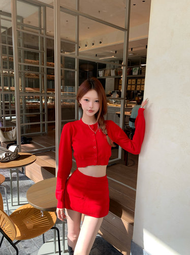 Lovedeath红色针织毛衣辣妹套装