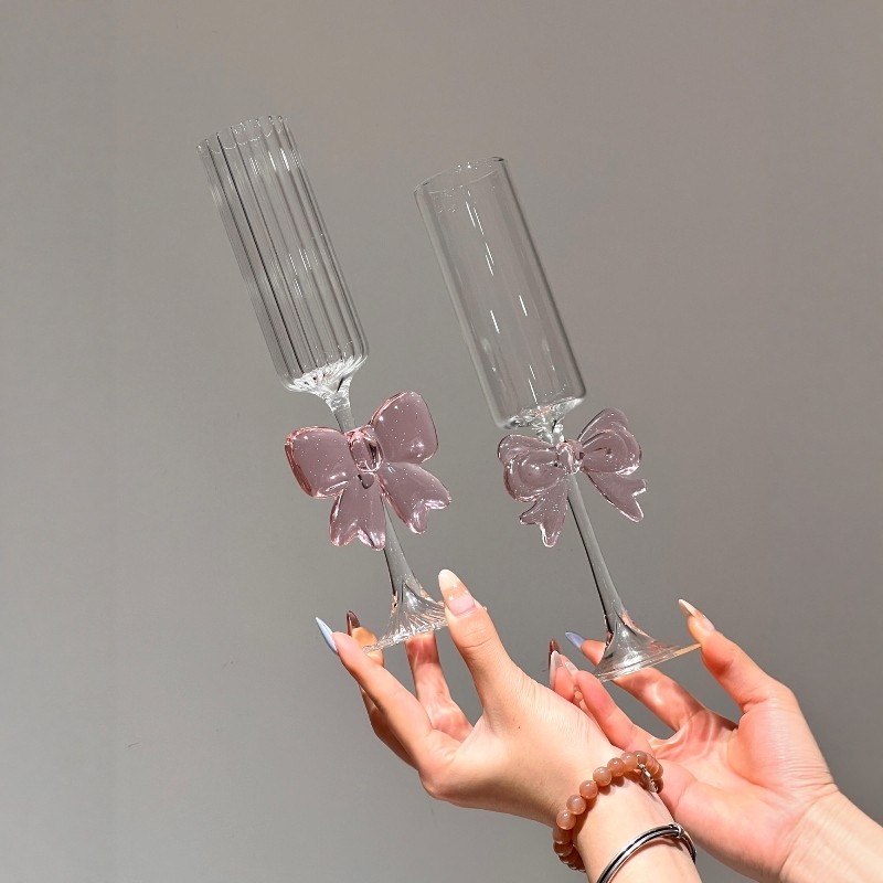 蝴蝶结高脚杯创意桌面装饰摆件精致高硼硅红酒杯耐高温加厚甜酒杯,餐饮具,甜酒/香槟杯,淘宝优惠券,粉丝福利购,淘宝优惠卷