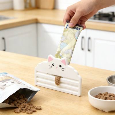 Cat Food Pouch Scraper 3d打印猫粮挤压器便携宠物用品白色手动