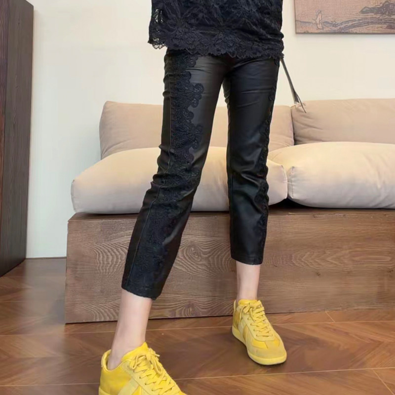 韩版涂层PU加绒加厚皮裤休闲高腰蕾丝镂空设计感显瘦九分直筒裤,女装/女士精品,休闲裤,淘宝优惠券,粉丝福利购,淘宝优惠卷
