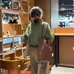 衬衣衬衫新款内搭春秋宽松女款叠穿高级感巨显白长袖复古绿色韩系