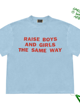 简约款cropped top’以同样的方式抚养男孩和女孩‘英文短袖T恤