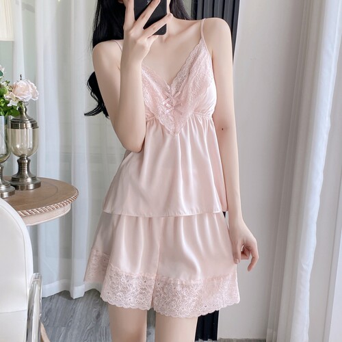 睡衣女款性感冰丝吊带短裤家居服