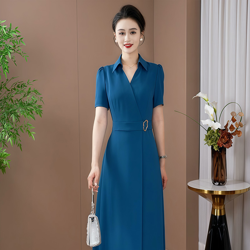 拉佰缇高级感纯色重要场合连衣裙