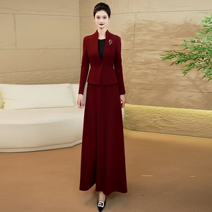 酒红色连衣裙女2025新款今年流行爆款轻奢高级感气质长裙秋冬裙子
