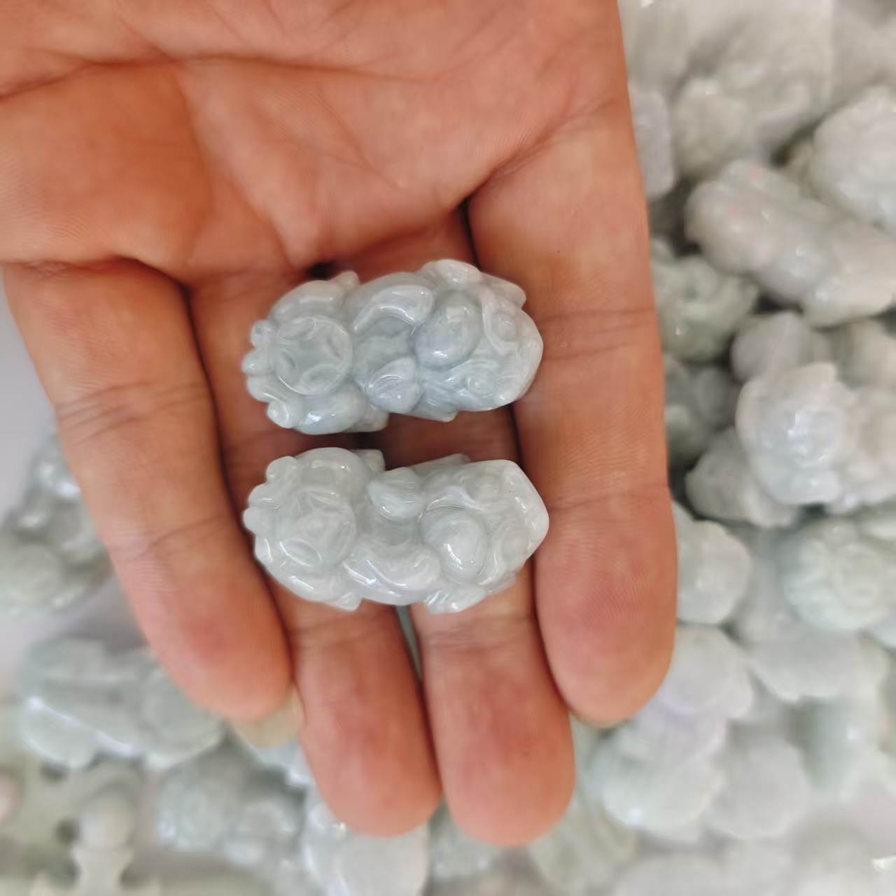 缅甸翡翠A货貔貅吊坠送证书