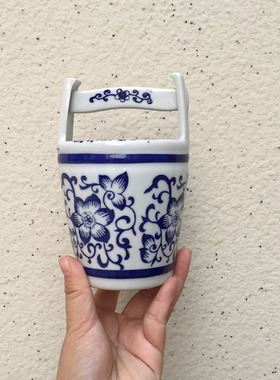 陶瓷花瓶蓝色民族花朵