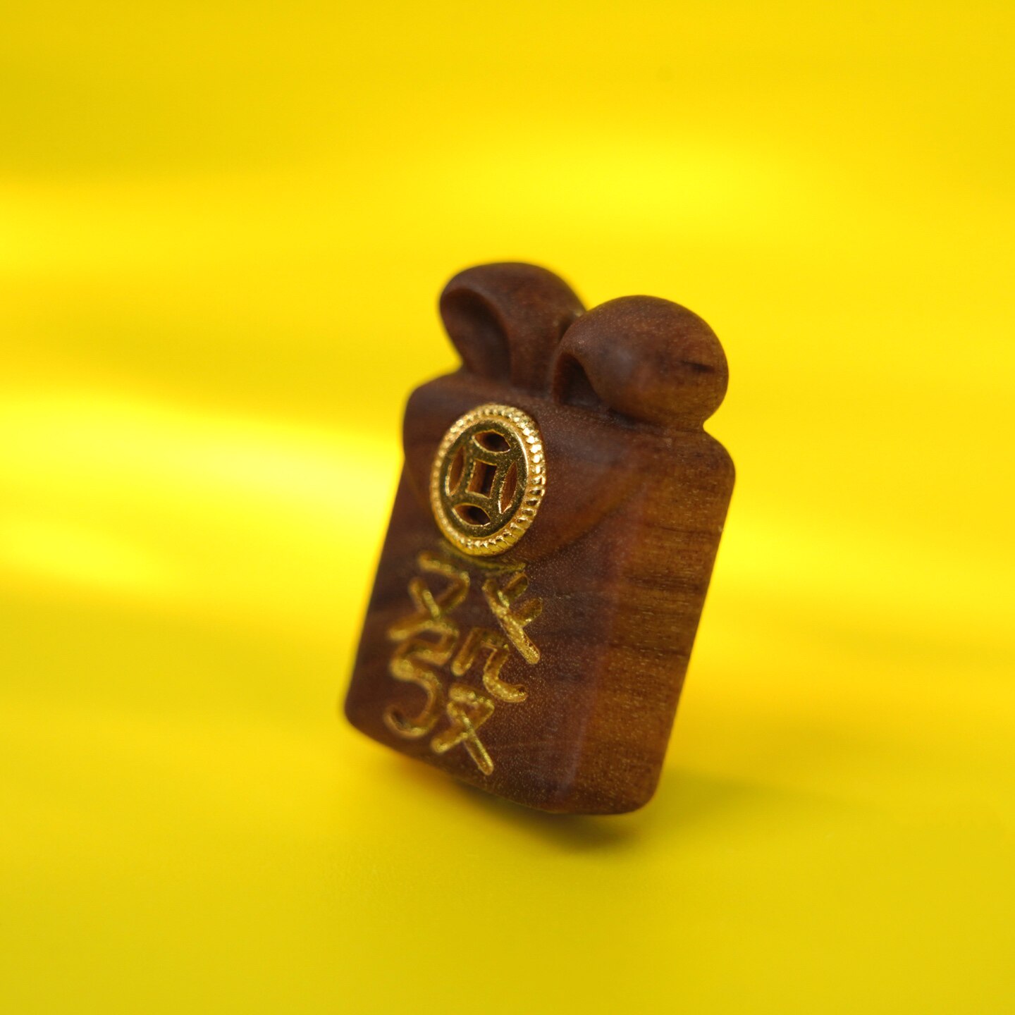 檀香发财包 尺寸:1.9*1.2cm