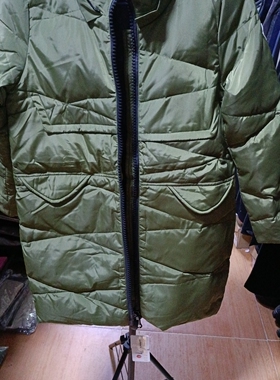 军绿色直筒休闲男女同款连帽可拆卸90白鸭绒羽绒服学生大童款