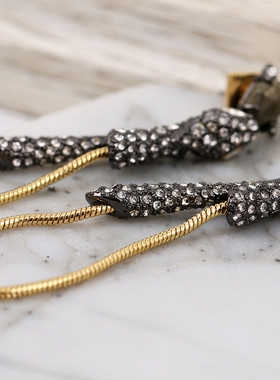 欧美鬼才设计师轻奢满钻蛇形黑色耳钉耳饰女暗黑高级个性耳环