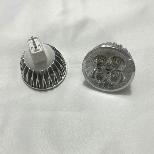 宁波戴维婴儿辐射保暖台灯泡HKN-90/93 暖光12V4W MR16 照明灯泡
