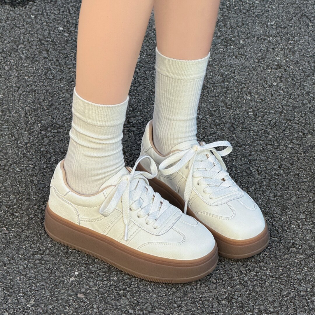 恋典真皮厚底小白鞋女2026春新款网红爆款显脚小舒适不累脚休闲鞋
