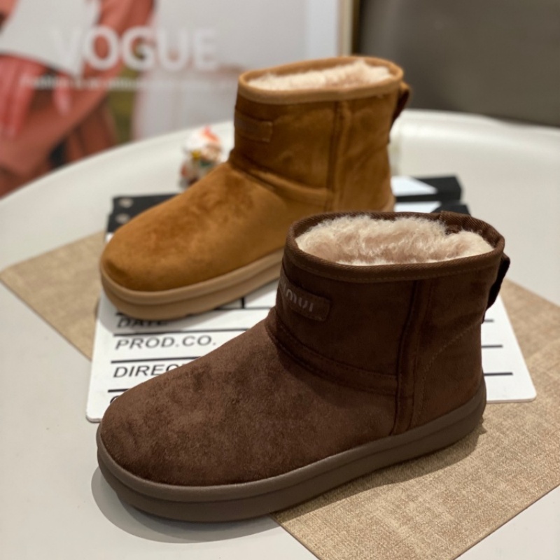 2025年冬季新款保暖时尚休闲鞋