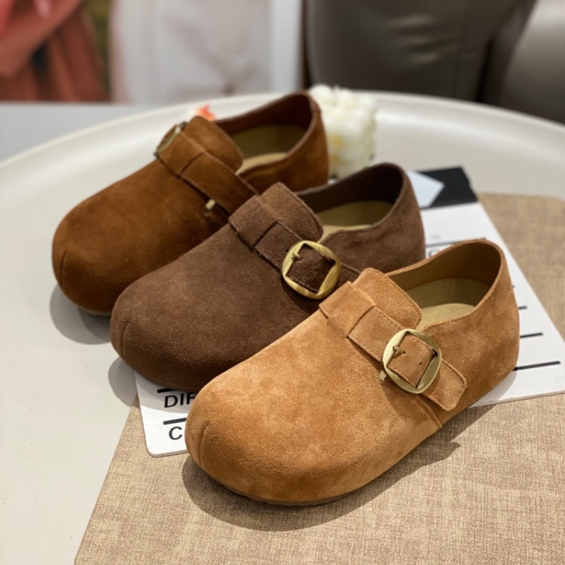 2025年新款圆头软底系带休闲鞋