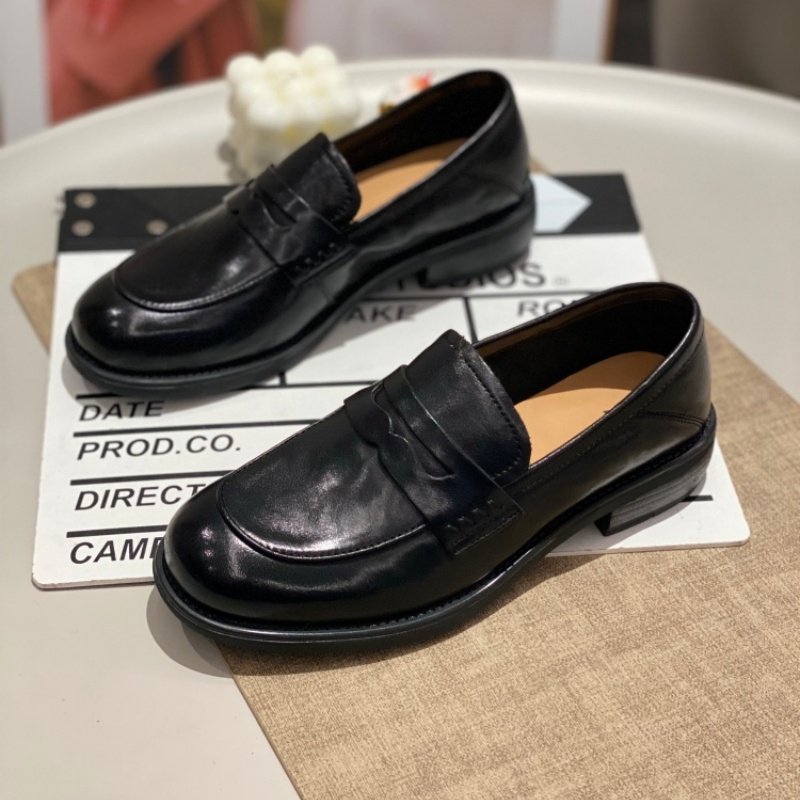 英伦风真皮乐福鞋女2026圆头黑色一脚蹬低帮休闲百搭舒适低跟单鞋,女鞋,时尚休闲鞋,淘宝优惠券,粉丝福利购,淘宝优惠卷