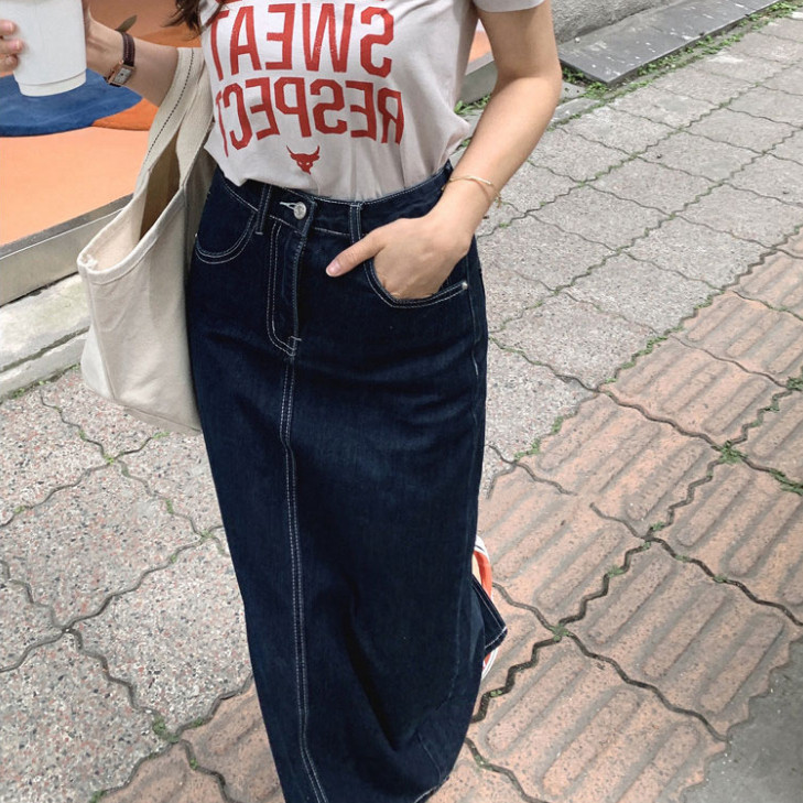深色牛仔半身裙女秋季2025年半身裙