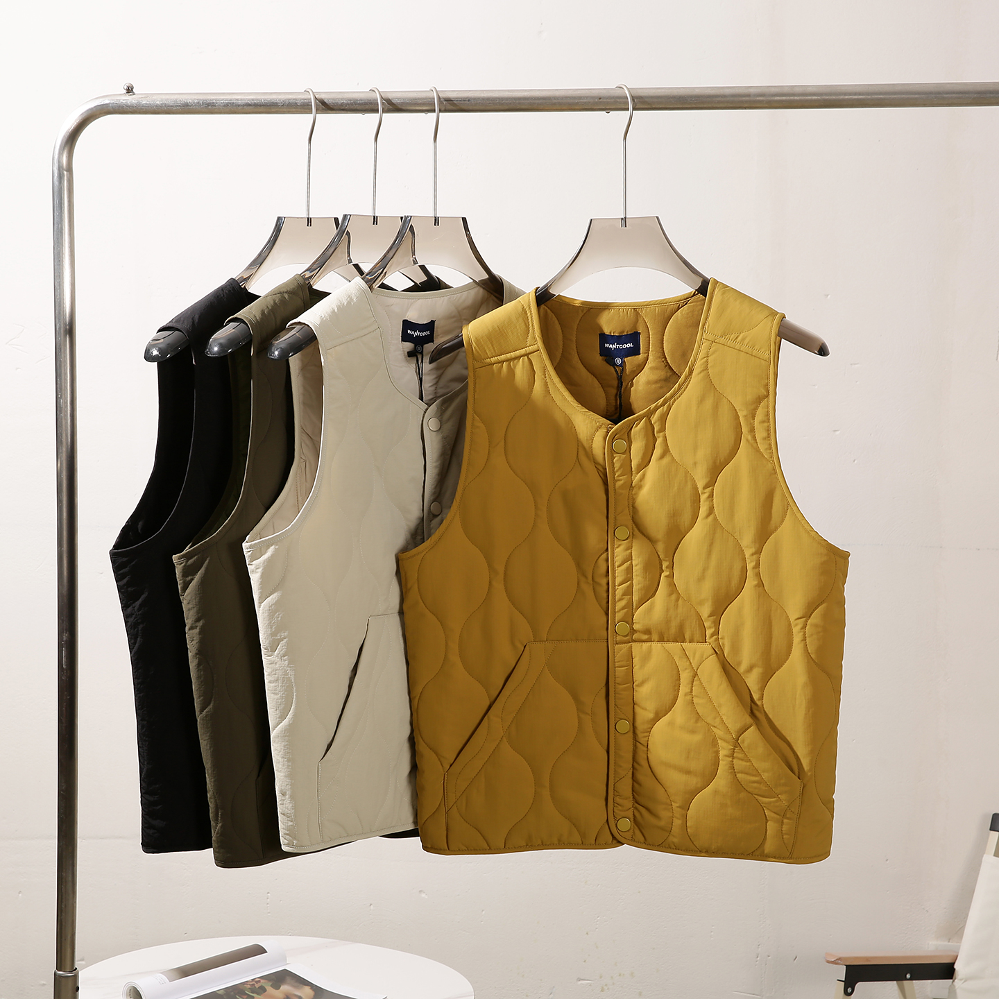 华华U家户外防风拒水！秋冬男女轻量化绗缝夹棉保暖棉马甲背心 潮