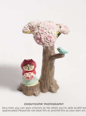 樱花树下小红帽猫咪捧花摆件可爱树脂家居饰品创意客厅橱柜摆设
