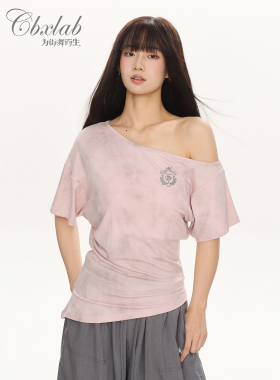 【CBXLAB 3/27晚20点新品买三免一】街头野莓脏染斜肩不对称上衣