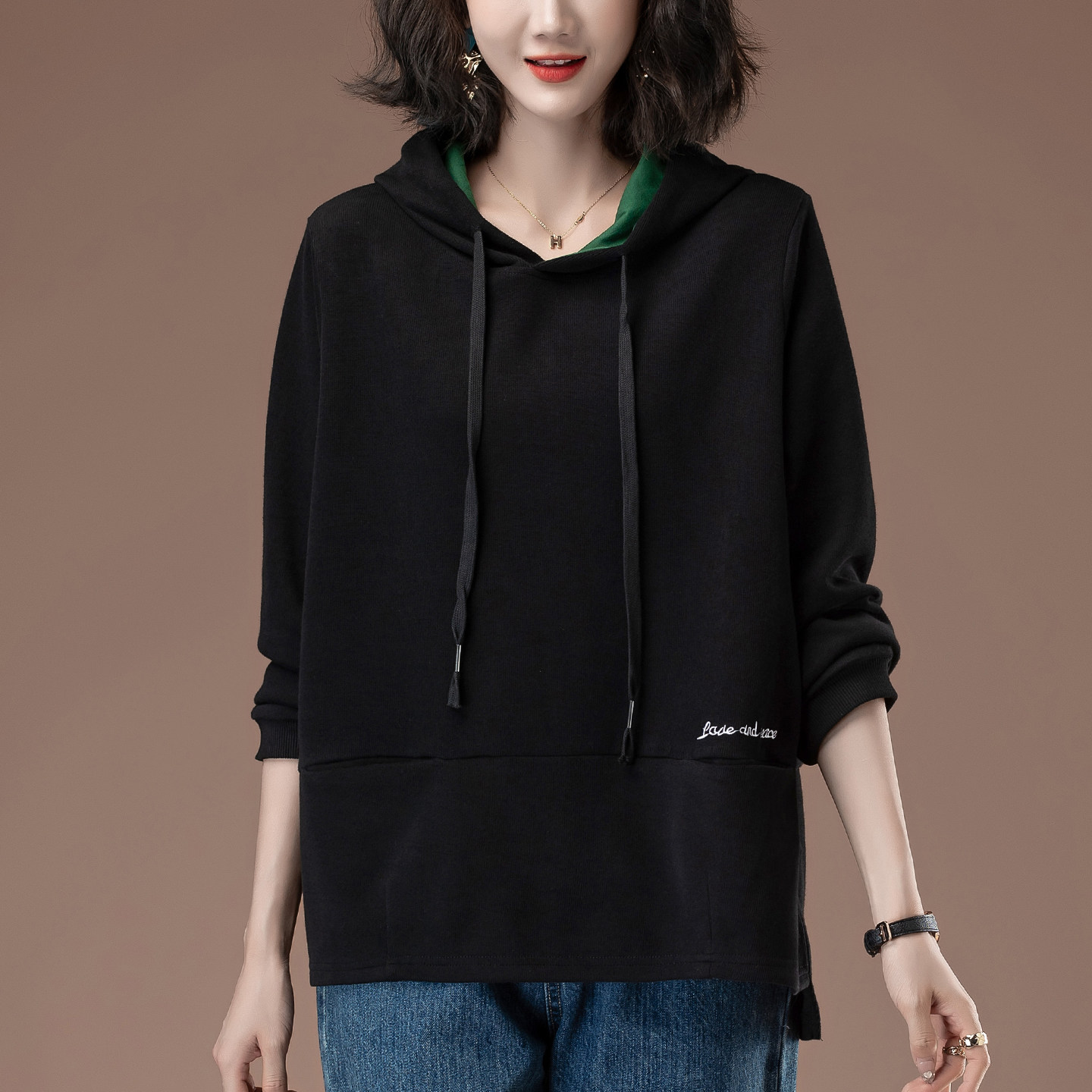 卫衣女春秋新款大码女装宽松中老年妈妈显瘦连帽百搭休闲上衣外套
