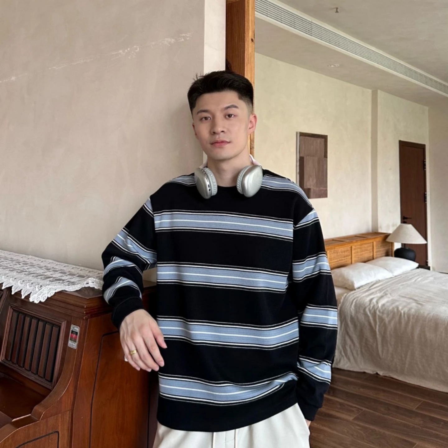 秋冬小众新款男士撞色条纹复古休闲长袖宽松百搭潮流男士圆领T恤
