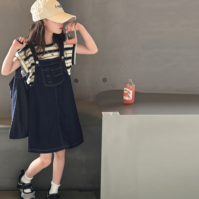 女童套装夏季2025新款儿童洋气时髦夏装大童T恤牛仔背带裙两件套