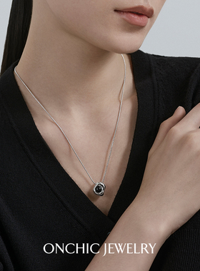 张颜齐同款OnchicOR系列项链女黑玛瑙骨链小众设计感