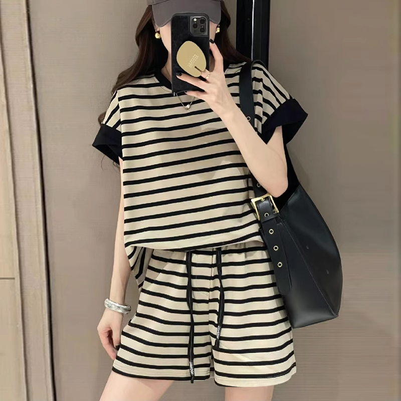 大码条纹短袖t恤短裤套装女夏季