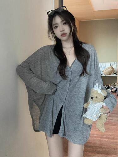 慵懒风V领长袖防晒衫女夏季胖mm