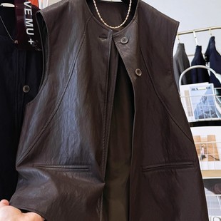叠穿背心外套 皮马甲女秋季 大码 胖mm300斤独特别致设计感圆领无袖